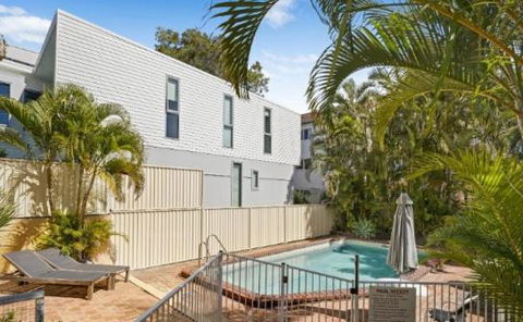 Sanderling Miami - Hosted By Burleigh Letting - Hervey Bay Accommodation 1