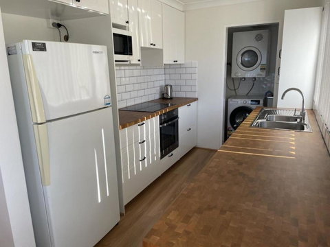 Sandpebbles 1 Pebbly Beach - Hervey Bay Accommodation 1