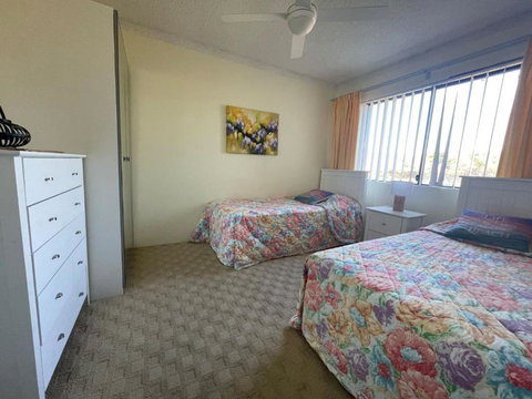 Sandpebbles 1 Pebbly Beach - Hervey Bay Accommodation 3