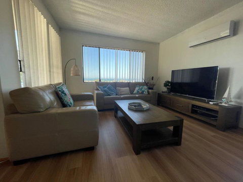 Sandpebbles 1 Pebbly Beach - Hervey Bay Accommodation 0