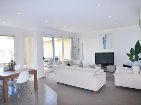 Sandpiper 3 - Close To Town And Beach - Tourism Hervey Bay 1