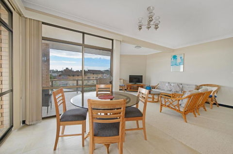 Sandpiper 9 25 Waugh Street - Hervey Bay Accommodation 2