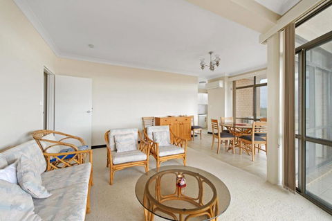 Sandpiper 9 25 Waugh Street - Hervey Bay Accommodation 1