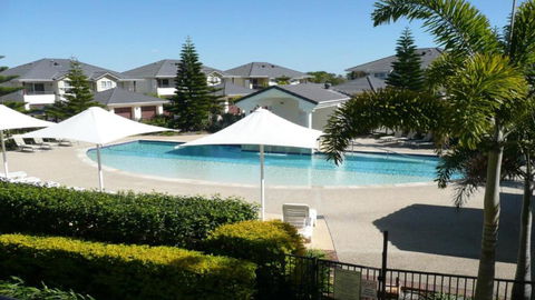 Sands 16, 20 - 22 Pacific Parade - Hervey Bay Accommodation 1