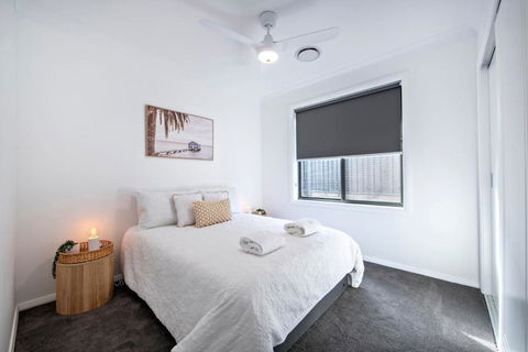 Sandstone - Family Entertainer, Refined Living - Hervey Bay Accommodation 1