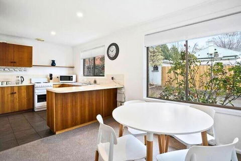 Sandy Bay Cozy Cottage Close To CBD - Hervey Bay Accommodation 1