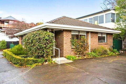 Sandy Bay Cozy Cottage Close To CBD - Hervey Bay Accommodation 2