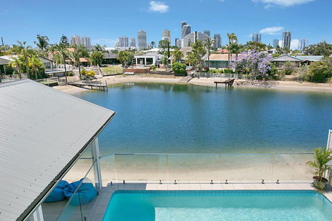 Sandy Cove - Hervey Bay Accommodation 2