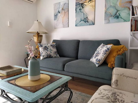 Simply Delightful Unit Close To CBD And Beach - Hervey Bay Accommodation 1