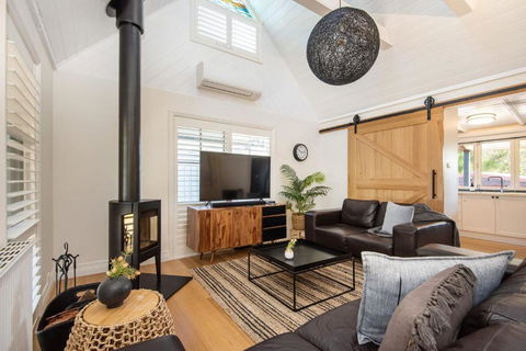 Somers Pool Park And Beach Retreat - Hervey Bay Accommodation 1