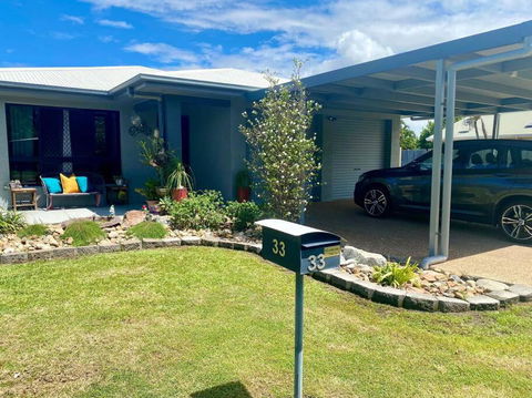 Spacious Retreat On Brenton In Tropical North Queensland - Tourism Hervey Bay 0
