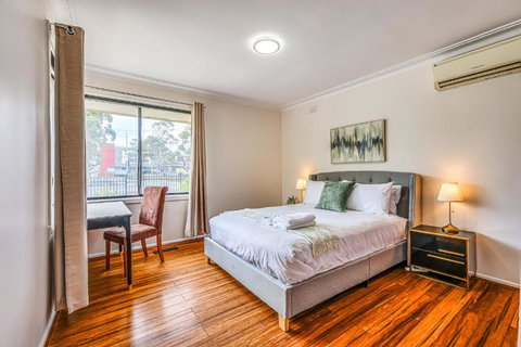 StayAU Family-Friendly 3BR Getaway In Malvern - Hervey Bay Accommodation 1