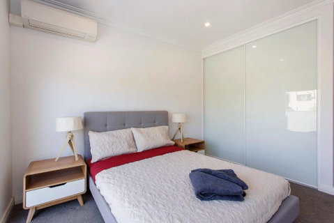 Stirling Apartment 3- Modern Central Apartment - Hervey Bay Accommodation 3
