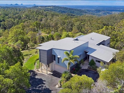 Surrounding Areas Allow You To Do As Little Or As Much As You Like - Hervey Bay Accommodation 0