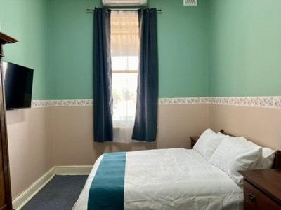 The Exchange Pingelly - Hervey Bay Accommodation 2