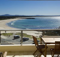Beachpoint Unit 402 28 North Street - Hervey Bay Accommodation