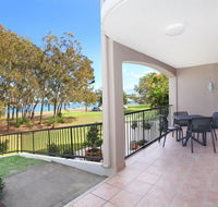 Beachport 14 - 2 BDRM Apt with Canal Views on Parkyn Pde - Hervey Bay Accommodation