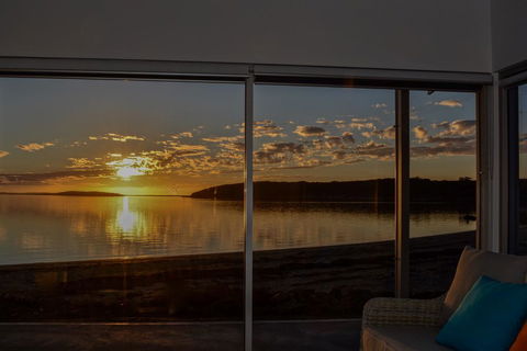 Beachside - Tourism Hervey Bay 1