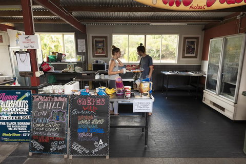 Beachside 1770 YHA - Tourism Hervey Bay 3