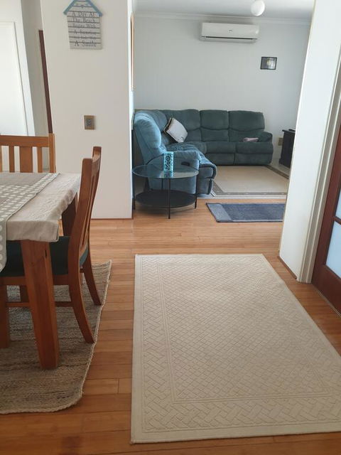 Beachside Retreat 2 - Hervey Bay Accommodation 3