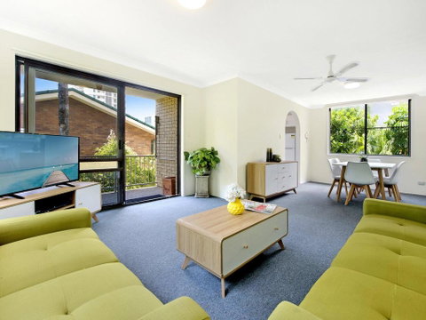 Beachside Unit Near Convention Centre - Hervey Bay Accommodation 0