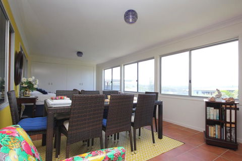 BEACHVIEW - 14 Second Ave , Bonny Hills - Tourism Hervey Bay 3