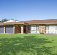 Beachway - beach access at end of street - Hervey Bay Accommodation