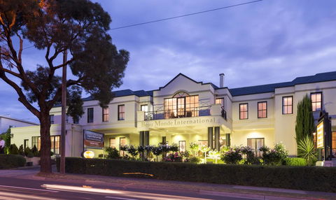 Beau Monde International - Hervey Bay Accommodation 0