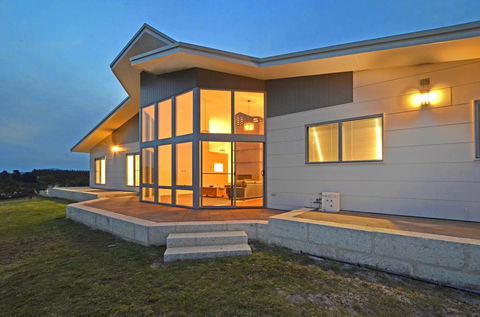 Beaufortia Views - Hervey Bay Accommodation 3