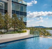 Beautiful Modern Lake View Apartment - Hervey Bay Accommodation
