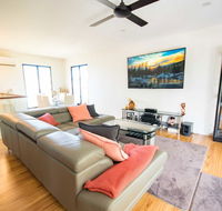 Beautiful Modern Luxury - Hervey Bay Accommodation