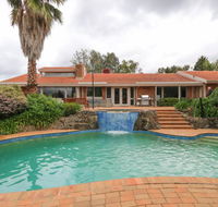Beautiful Resort Retreat Villa in the Yarra Valley - Entertainer's delight - Hervey Bay Accommodation