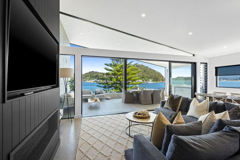 Beauty On Booker Bay - Hervey Bay Accommodation 0