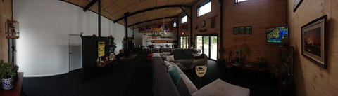 Bed In A Shed Tasmania - Hervey Bay Accommodation 2