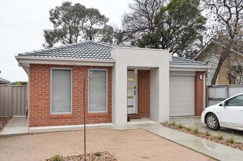 Beischer Apt A - Hervey Bay Accommodation 0