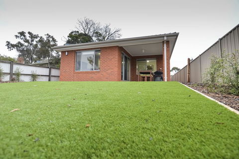 Beischer Apt A - Hervey Bay Accommodation 2