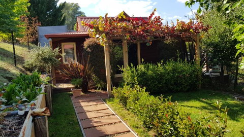 Bella Rouge Cottage Bright - Hervey Bay Accommodation 1