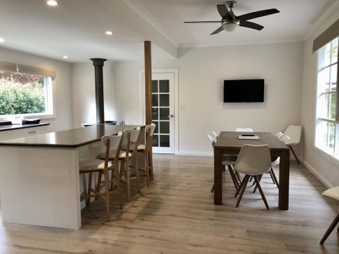 Belle Of Bright And Studio - Hervey Bay Accommodation 1