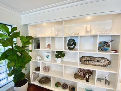 BELLEVUE GARDEN OASIS-Long/Short Term Lets AVL: L'Abode - Hervey Bay Accommodation 2