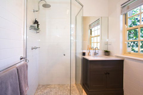 Bellfield House Mudgee - Hervey Bay Accommodation 3