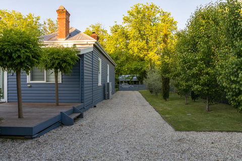 Belmont At Beechworth 2 Bedrooms, 2 Bathrooms, 2 Couples - Tourism Hervey Bay 3