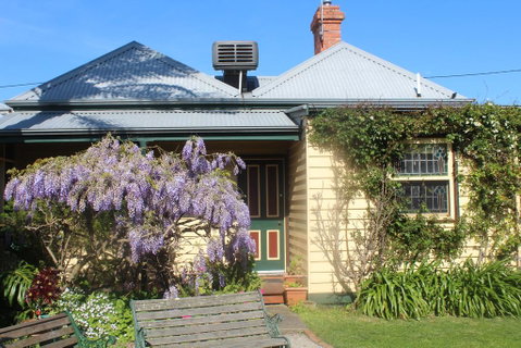 Benambra Bed & Breakfast - Hervey Bay Accommodation 3