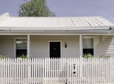 Bendigo Inner City Cottage - Hervey Bay Accommodation 1