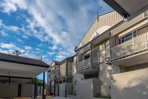Benson Court Motel - Hervey Bay Accommodation 0