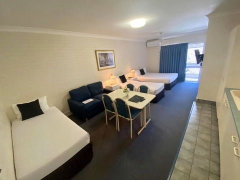 Benson Court Motel - Hervey Bay Accommodation 1