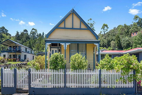 Benvenuti, To Comstock Cottage - Hervey Bay Accommodation 2