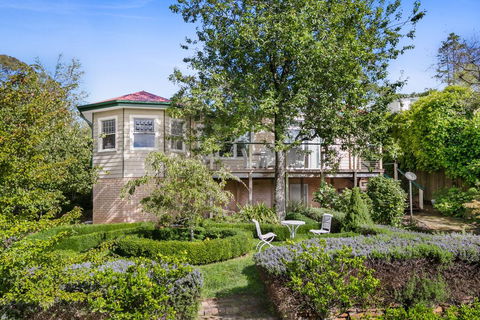 Berdea - Hervey Bay Accommodation 0