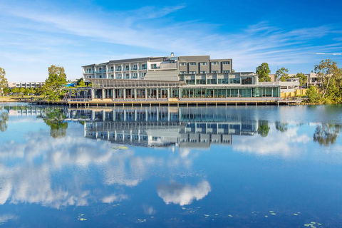 Best Western Plus North Lakes Hotel - Tourism Hervey Bay 0