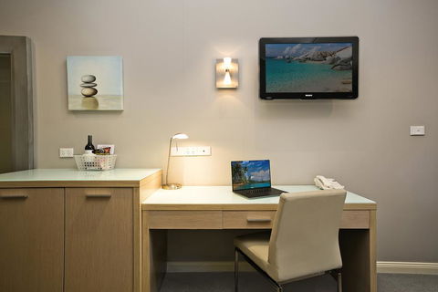 Best Western Sanctuary Inn - Hervey Bay Accommodation 2