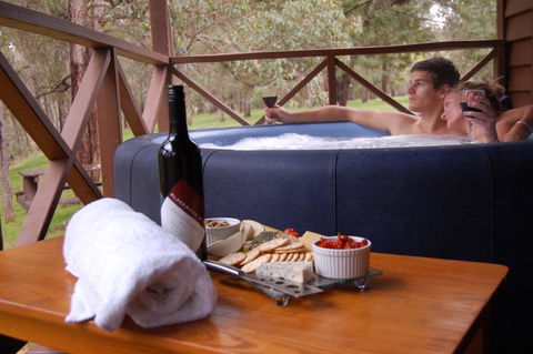 Beyonderup Falls Adult Retreat - Hervey Bay Accommodation 3